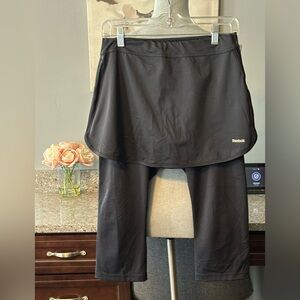 Reebok Play Dry Athletic Legging Built in Skirt black capri skirt legging small